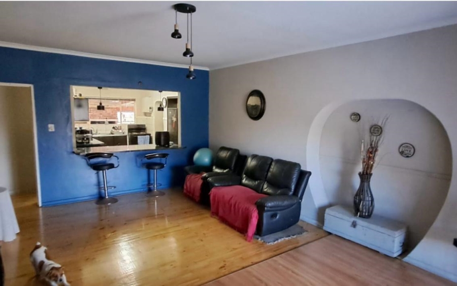 5 Bedroom Property for Sale in Retief Eastern Cape